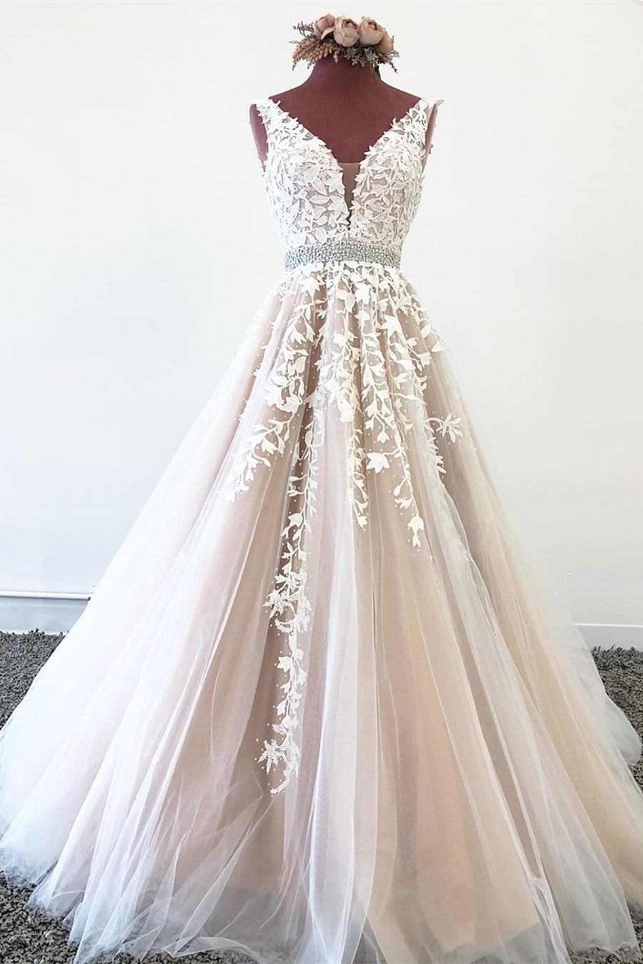V-neck Open Back Ball Gown Long Prom Dresses with Appliques and Beading PPS064