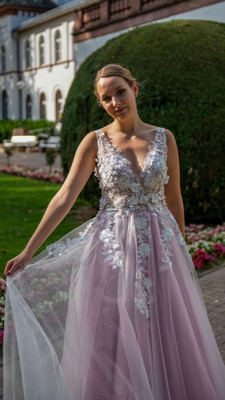V-neck Tulle Long Prom Dresses with Appliques and Beading,Evening Dresses BP488