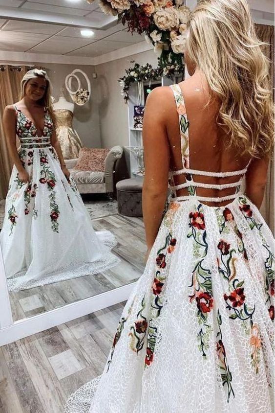 V-neck Sexy Floral Embroidered Long Prom Dresses PPS062