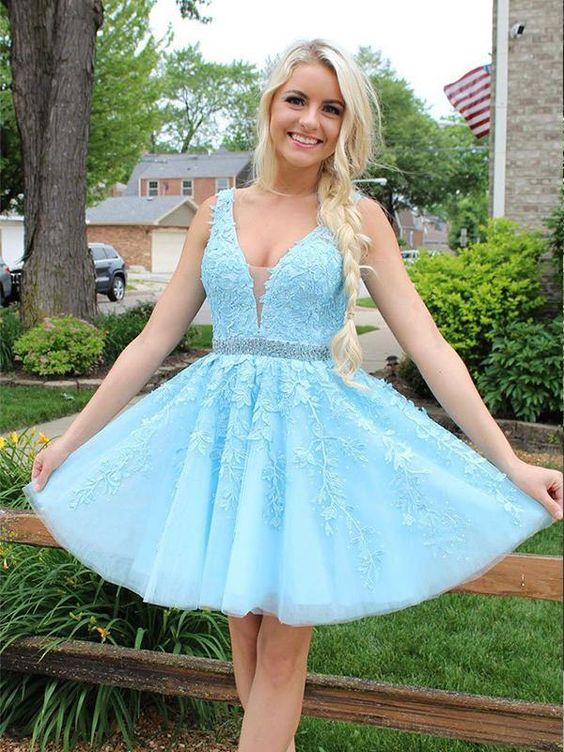 V-neck Tulle Short Prom Dresses with Appliques and Beading,Homecoming Dresses,Dance Dress BP338