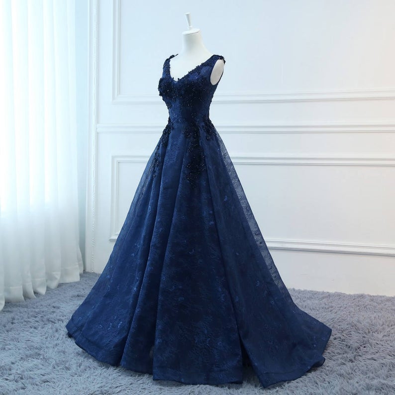 V-neck Lace Long Prom Dress With Applique and Beading,Fashion Winter Formal Dress PDP0150